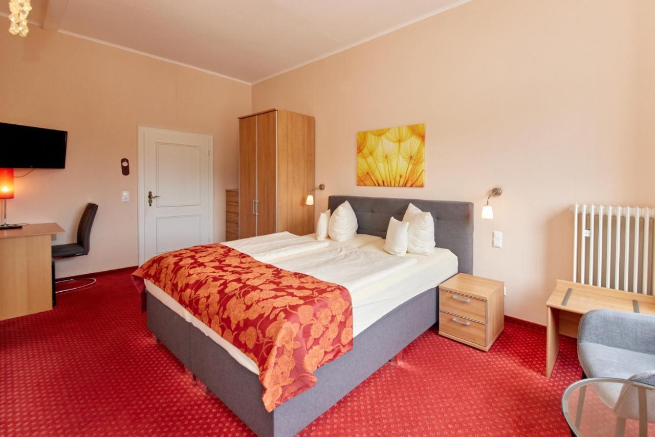 Moselhotel Roemischer Kaiser Commune fusionnée de Commune fusionnée de Bernkastel-Kues Extérieur photo