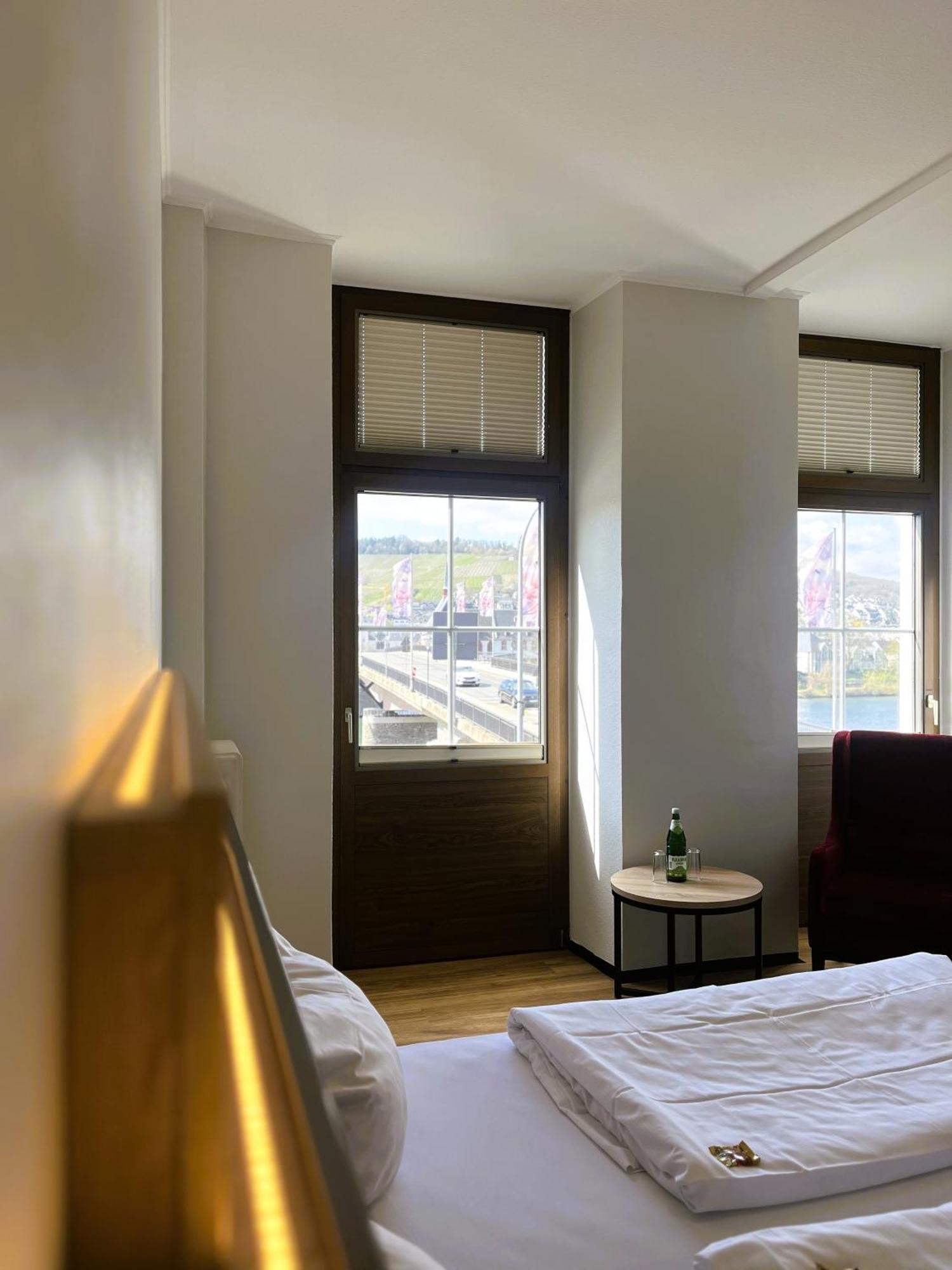 Moselhotel Roemischer Kaiser Commune fusionnée de Commune fusionnée de Bernkastel-Kues Extérieur photo